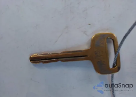 1998 Toyota Tacoma Base V6 z USA, uszkodzony, nr VIN 4TAWN72N2WZ135767